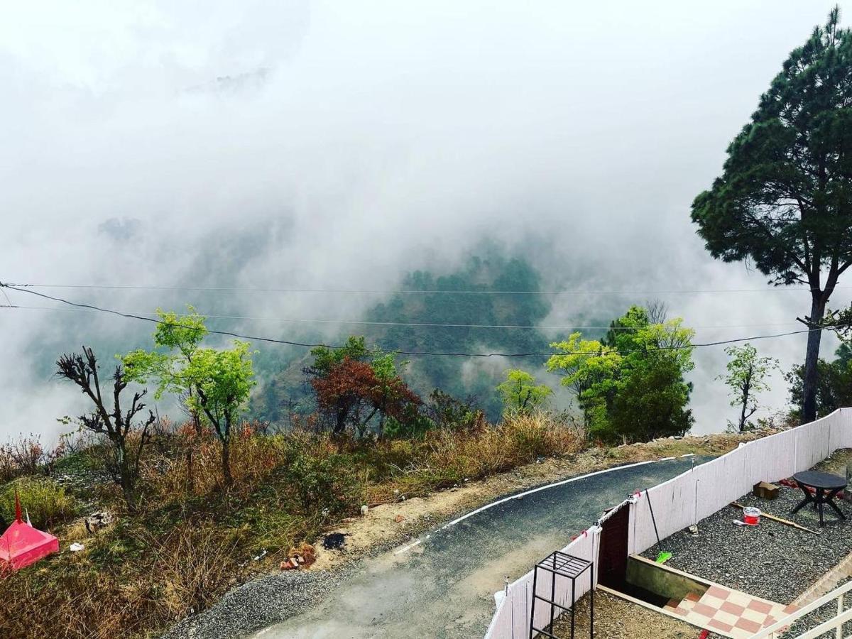 Pahaadi Dhun Homestay Chamba  Екстериор снимка